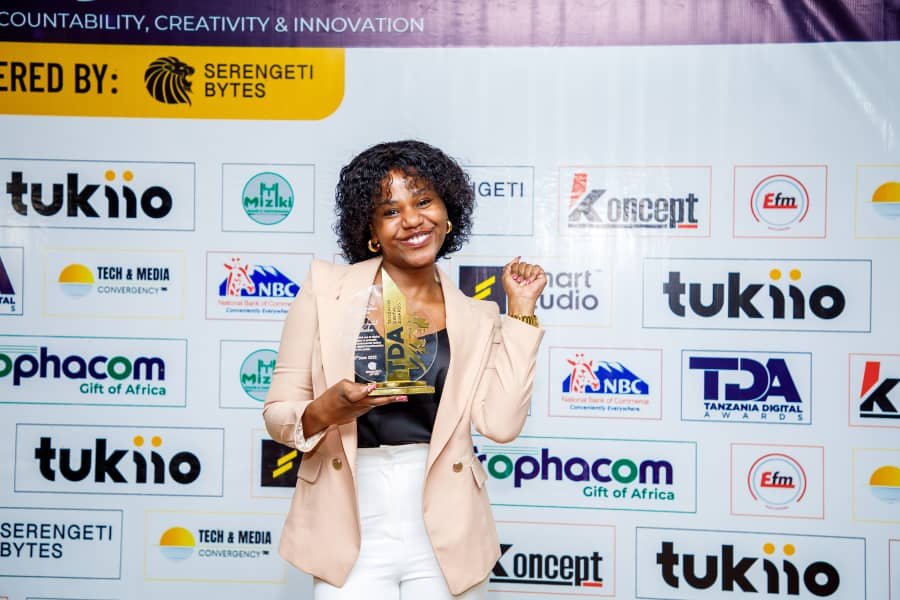 TUZO YA JUKWAA LINALOCHOCHEA UPATIKANAJI WA HAKI KIDIGITALI